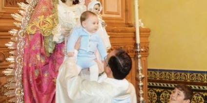 Fiesta de la Luz Fiesta de la Luz, Presentación de los niños bautizados ante Nuestra Patrona